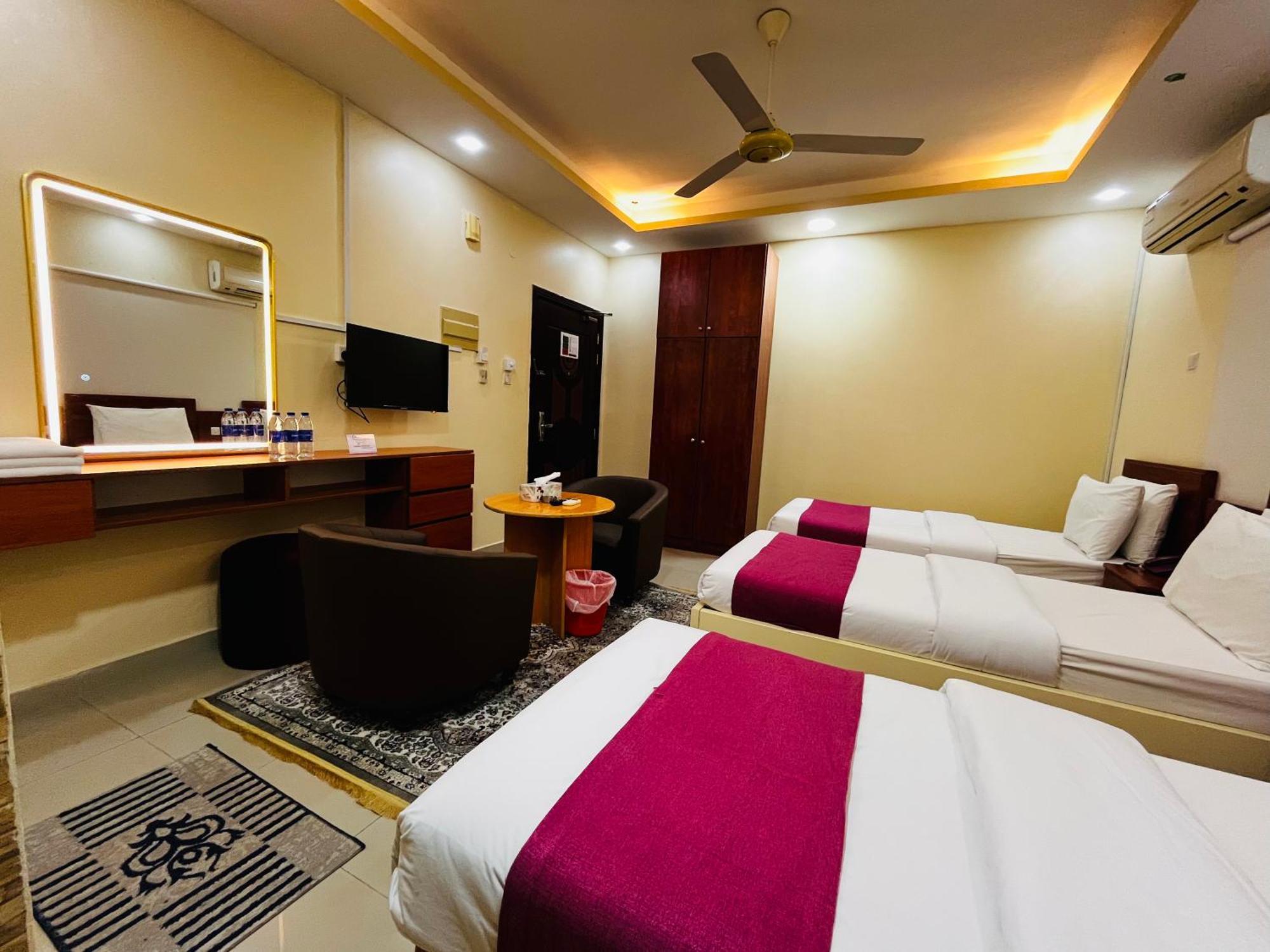 อัล นาคีล โฮเต็ล อพาร์ตเมนต์ Hotel ราสอัลไคมาห์ ภายนอก รูปภาพ